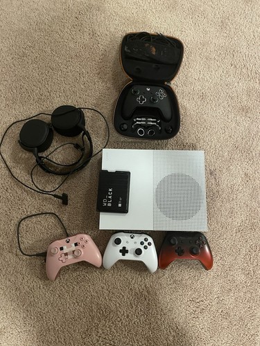 Xbox with games - 1,