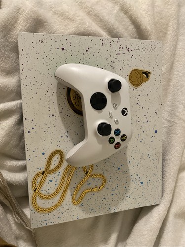 Xbox console and controller - xbox,