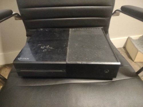 Selling xbox ones - 2, ones(1540)